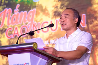 Ông Ngô Duy Ứng, Phó giám đốc Bảo tàng Phụ nữ Việt Nam phát biểu khai mạc sự kiện.