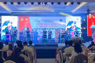 Chương trình văn nghệ chào mừng Hội thi.
