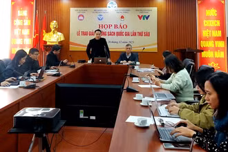 Toàn cảnh họp báo về Giải thưởng Sách quốc gia lần thứ sáu.