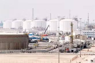 Một cơ sở sản xuất LNG của Qatar. (Ảnh REUTERS)