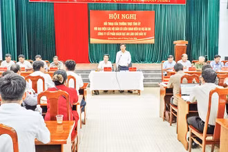 Hội nghị đối thoại giữa người đứng đầu cấp ủy, chính quyền tỉnh Quảng Nam với các hộ dân mua đất tại 3 dự án do Công ty cổ phần Bách Đạt An làm chủ đầu tư.
