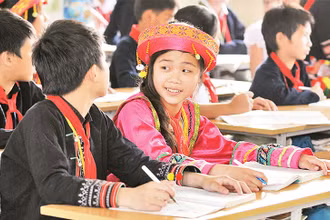 Học sinh Trường phổ thông dân tộc nội trú huyện Quỳnh Nhai, tỉnh Sơn La. 