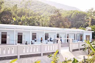 Nhà lưu trú mới khang trang giúp các giáo viên yên tâm công tác hơn.