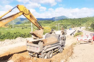 Bên cạnh các chính sách ưu đãi, hỗ trợ đầu tư chung theo quy định của Chính phủ, tỉnh Gia Lai đã ban hành chính sách hỗ trợ riêng của tỉnh thu hút đầu tư trên các lĩnh vực kết cấu hạ tầng, nông nghiệp nông thôn.