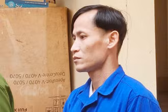 Bị cáo Nguyễn Hoàng Huy bị dẫn giải về trại giam. 