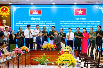 Ban Chuyên trách tỉnh Kiên Giang ký kết hợp tác tìm kiếm, quy tập, hồi hương hài cốt liệt sĩ quân tình nguyện và chuyên gia Việt Nam hy sinh trong các thời kỳ chiến tranh tại Campuchia, giai đoạn XXIII (mùa khô 2023-2024) với Ban Chuyên trách tỉnh Preah Sihanouk, Vương quốc Campuchia.