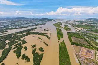 Đầm Đông Hồ, thành phố Hà Tiên.