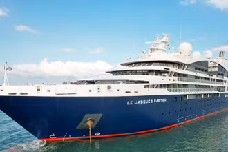 Siêu du thuyền Le Jacques Cartier ghé thăm Phú Quốc sáng 22/2.