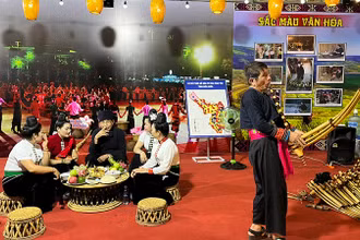 Sắc màu văn hóa Tây Bắc tại Thành phố Hồ Chí Minh.