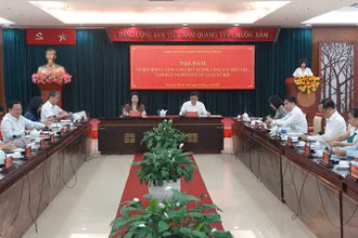 Quang cảnh buổi tọa đàm.