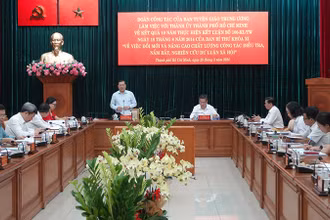 Quang cảnh buổi làm việc.