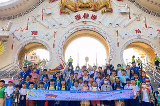 Trao xuân yêu thương cho 3.000 trẻ em tại Thành phố Hồ Chí Minh.