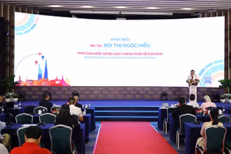 Phó Giám đốc Sở Du lịch Thành phố Hồ Chí Minh Bùi Thị Ngọc Hiếu phát biểu tại hội thảo.