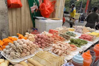 [Video] Cảnh báo nguy cơ từ “xiên bẩn” ven đường gây hại sức khỏe