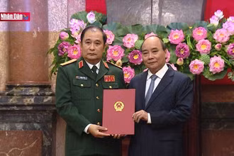 Thăng quân hàm cho Phó Tổng Tham mưu trưởng Quân đội nhân dân Việt Nam