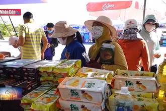 1.500 đoàn viên, người lao động tham gia ''Phiên chợ công nhân''