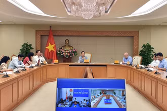 Phó Thủ tướng Trần Lưu Quang chủ trì cuộc họp trực tuyến với thành phố Cần Thơ về dự án đầu tư xây dựng Bệnh viện Ung bướu Cần Thơ. (Ảnh: VGP/Hải Minh)