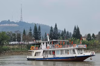 Du thuyền tuyến "Ngược-xuôi sông Mã".
