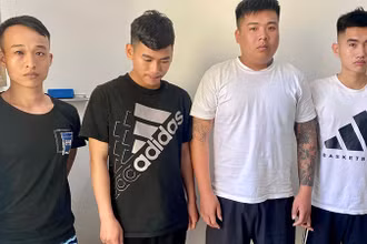 Bốn đối tượng bị Công an bắt giữ.