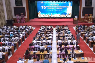 Quang cảnh buổi họp mặt.