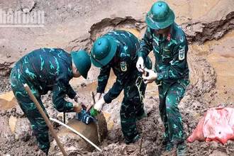Lực lượng công binh đã hủy nổ thành công quả bom nặng 350kg được người dân phát hiện sau trận mưa lũ tại bản Tà Vài, xã Chiềng Hặc.