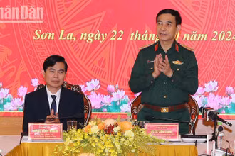 Đại tướng Phan Văn Giang làm việc với Ban Thường vụ Tỉnh ủy Sơn La.