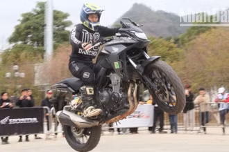 Tại sự kiện, các biker đã thể hiện kỹ thuật lái xe mô-tô với những màn trình diễn sôi động.