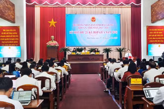 Quang cảnh kỳ họp.