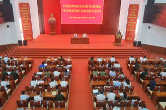 Quang cảnh buổi tiếp xúc, đối thoại.