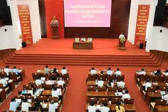 Quang cảnh buổi tiếp xúc, đối thoại.