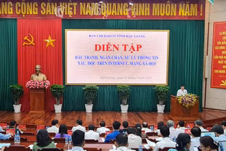 Quang cảnh buổi diễn tập.