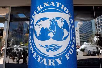 IMF cho biết phải đến năm 2024, hiệu quả của các chính sách nâng lãi suất mới thực sự hiện rõ trên toàn cầu. (Ảnh: Reuters)
