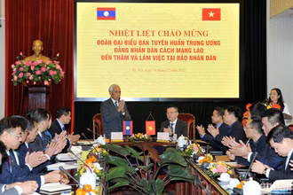 Đồng chí Khamphan Pheuyavong tại buổi làm việc. (Ảnh: ĐĂNG KHOA)