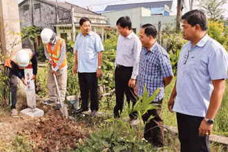 Lãnh đạo tỉnh Sóc Trăng kiểm tra tiến độ giải phóng mặt bằng dự án đường cao tốc Châu Đốc-Cần Thơ-Sóc Trăng.