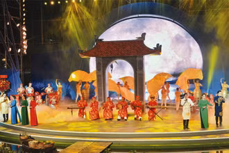 Một tiết mục trong chương trình nghệ thuật “Đờn ca tài tử Nam Bộ-Di sản tỏa sáng” do Thành phố Hồ Chí Minh tổ chức.