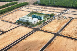 Khu tái định cư Long Đức đang được gấp rút hoàn thành.