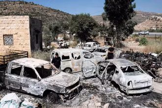 Hiện trường vụ không kích khiến ba người Palestine chết ở Bờ tây.