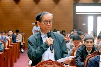 Cử tri quận Bắc Từ Liêm kiến nghị thành phố sớm có phương án cải tạo, nâng cấp một số tuyến đường.
