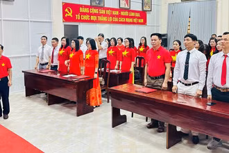 Chi bộ Sở Nội vụ tỉnh Bắc Kạn tổ chức sinh hoạt chuyên đề (Ảnh ÐĂNG HẢI)