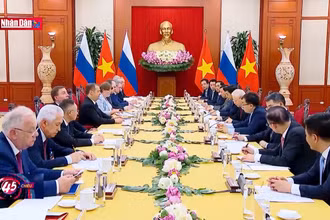 Tổng Bí thư hội đàm với Chủ tịch Đảng Nước Nga Thống nhất Dmitry Medvedev