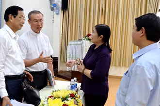 Lãnh đạo tỉnh Ðồng Nai chú trọng việc trực tiếp gặp gỡ, đối thoại với người dân.