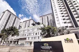 Các hộ gia đình tại chung cư Lexington Residence (thành phố Thủ Ðức) mòn mỏi đợi cấp sổ hồng.
