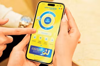 Giải pháp sinh trắc học trong giao dịch tại Ngân hàng Nam A Bank giúp bảo mật thông tin khách hàng. (Nguồn Nam A Bank)
