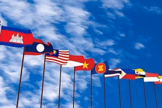 Quốc kỳ các quốc gia ASEAN.