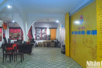 Bảo tàng Biệt động Sài Gòn-Gia Định là một địa chỉ đỏ giới thiệu các hiện vật chiến đấu của các lực lượng biệt động Sài Gòn-Gia Định.