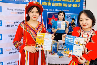 Tuyên truyền chính sách bảo hiểm xã hội, bảo hiểm y tế cho người dân tại tỉnh Tuyên Quang.
