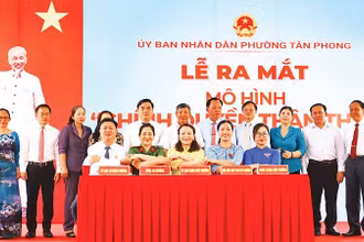 Ra mắt mô hình “Chính quyền thân thiện” phường Tân Phong, thành phố Biên Hòa.