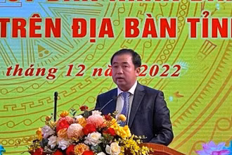 Đồng chí Trần Đức Thắng, Bí thư Tỉnh ủy Hải Dương đối thoại với doanh nhân tại Hội nghị.