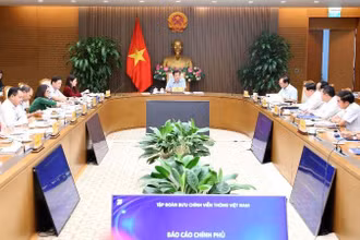 Quang cảnh cuộc họp.