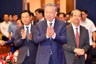 Tổng Bí thư Tô Lâm gặp mặt đại diện nhà giáo, cán bộ quản lý giáo dục nhân Ngày Nhà giáo Việt Nam 20/11.